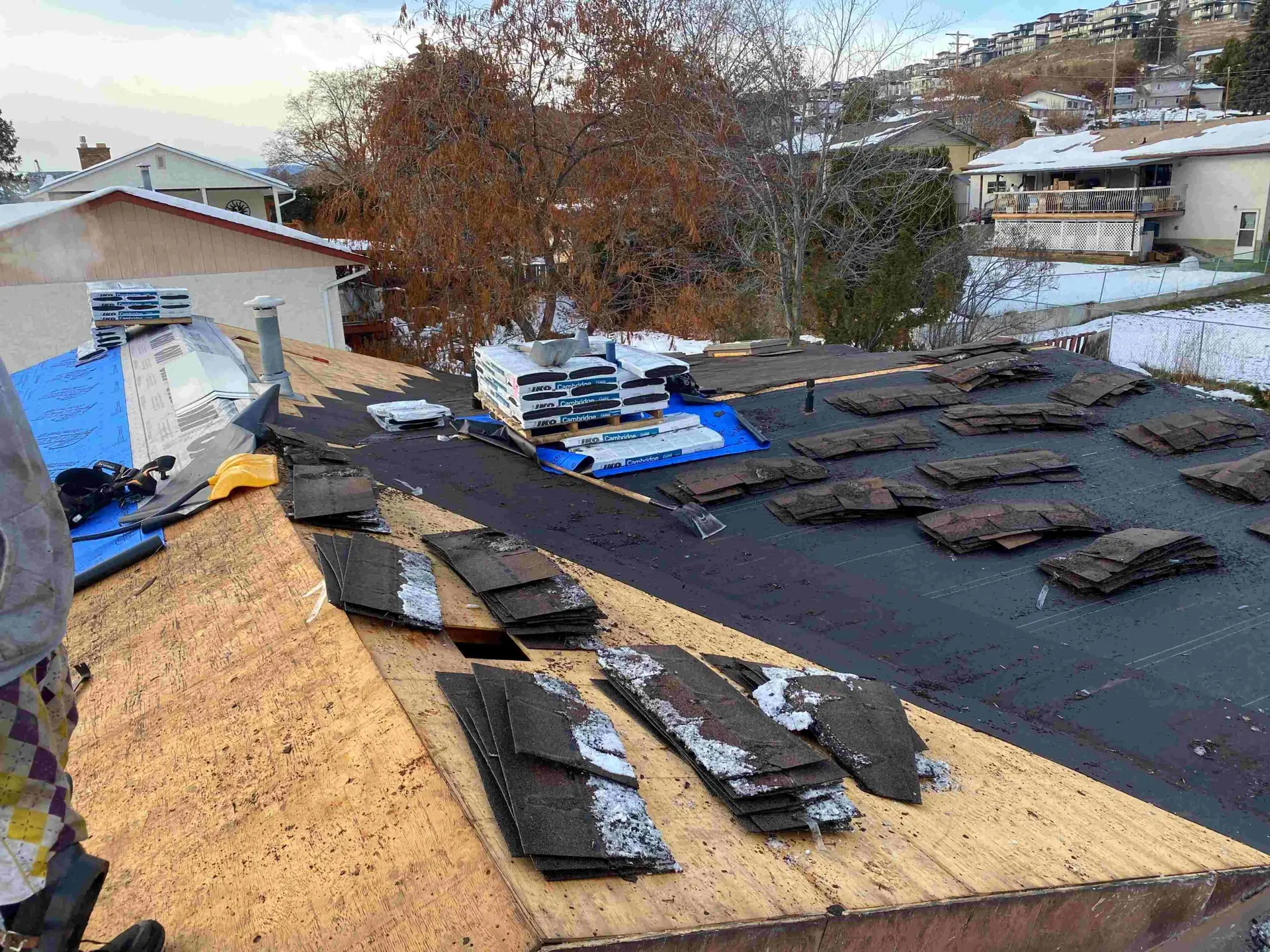 Roof maintenance Kelowna